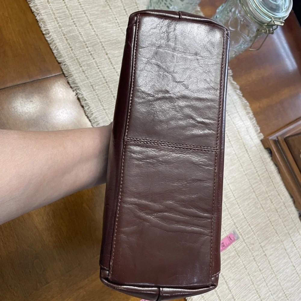 VTG Wilson's Expresso Brown Leather Classic Minimalist Aesthetic ,‎ Silver